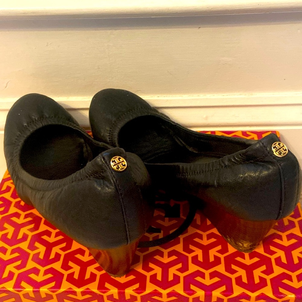 Tory Burch, Eddie 65mm wedge in lamb leather